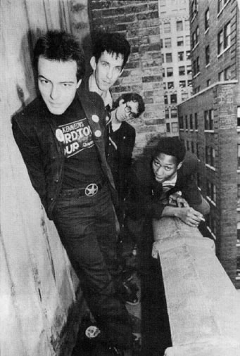 #10 Dead Kennedys – California Über Alles