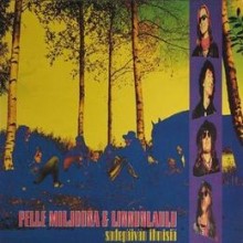 Pelle13_Sadepäivän_ihmisiä