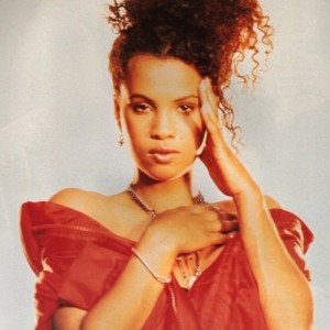 #4 Neneh Cherry – Buffalo Stance