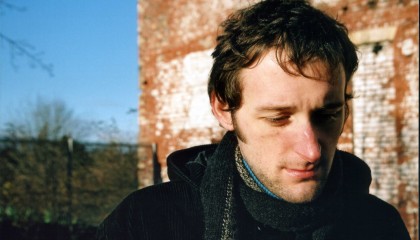 Small talk: vieraana Alasdair Roberts