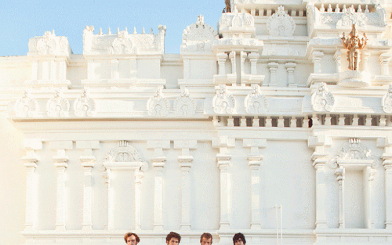 Small talk: vieraana Allah-Las
