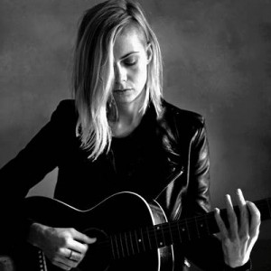 Small Talk: vieraana Anna Ternheim