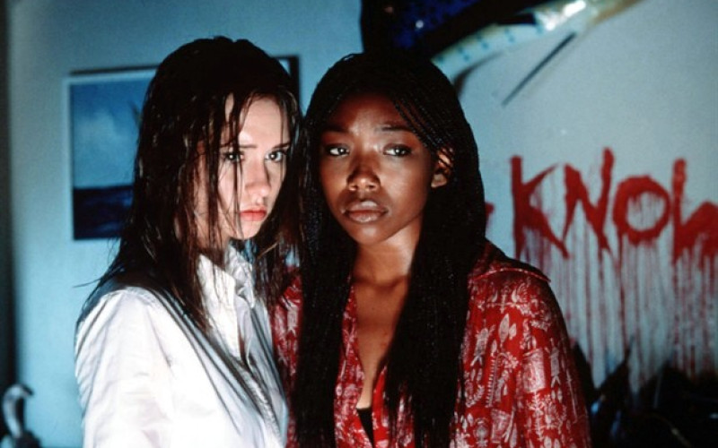 K-16 – vaihtoehtorockia teinileffojen kyseenalaiselta kultakaudelta