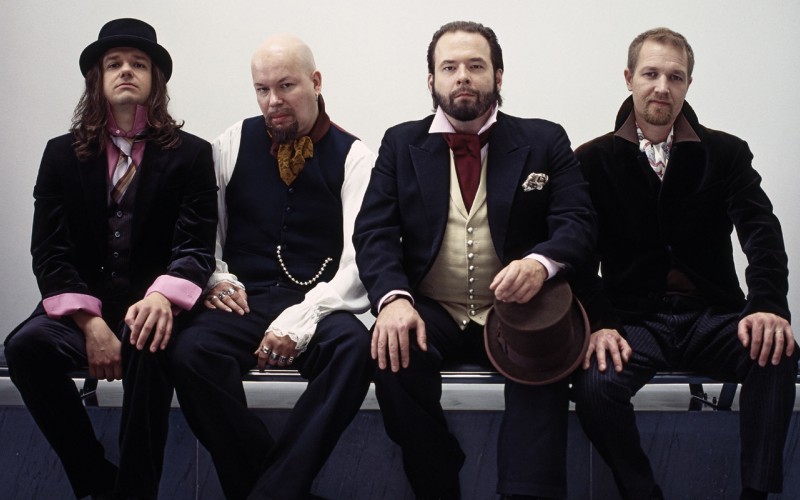 Small Talk: vieraana A.W. Yrjänä