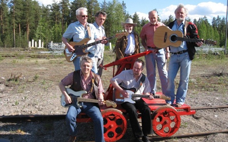Tilastojen outolinnut – kahdeksan kummallista albumimenestyjää