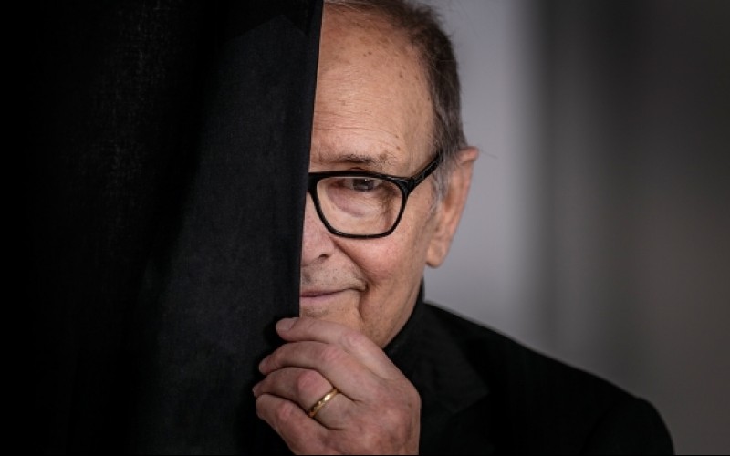 Se telefonando! – 6 + 1 Ennio Morriconen tuntematonta popbiisiä