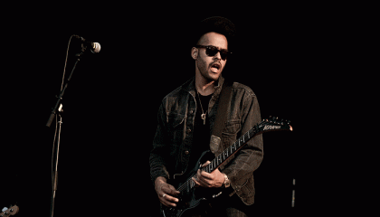 Giffaa hei! #267: Twin Shadow