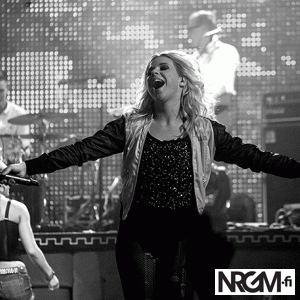 Giffaa hei! #453: Krista Siegfrids