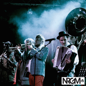 Giffaa hei! #458: The Bad Ass Brass Band