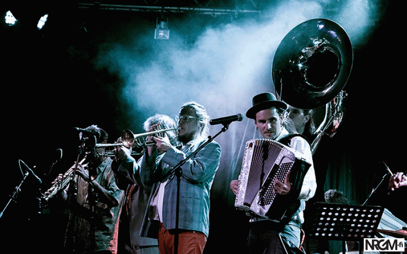 Giffaa hei! #458: The Bad Ass Brass Band