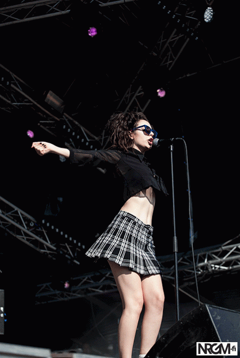 Giffaa hei! #473: Charli XCX