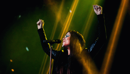 Giffaa hei! #503: Jenni Vartiainen