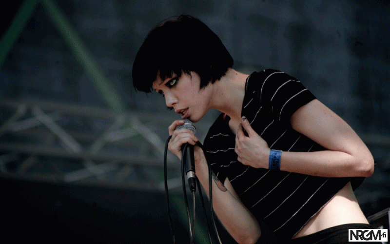 Giffaa hei! #056: Crystal Castles