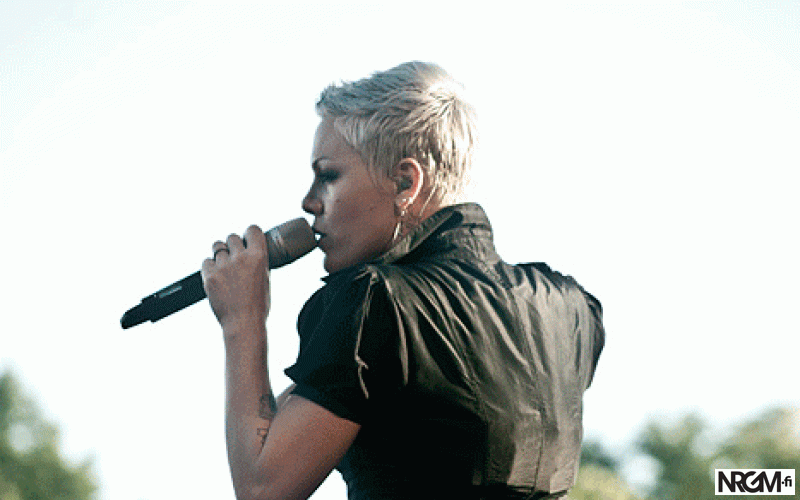 Giffaa hei! #147: Pink