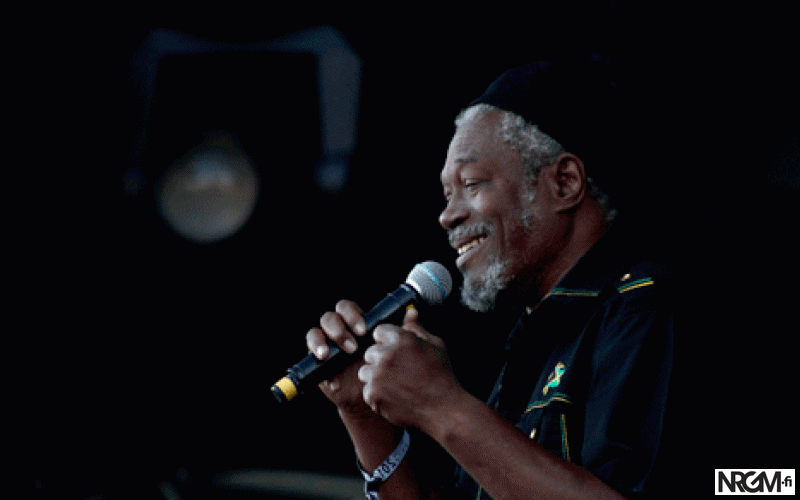 Giffaa hei! #327: Horace Andy