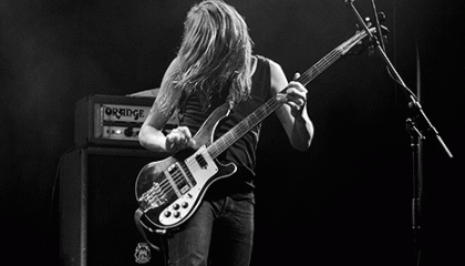 Giffaa hei! #422: Graveyard