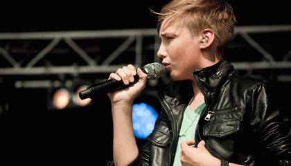 Giffaa hei! #447: Isac Elliot