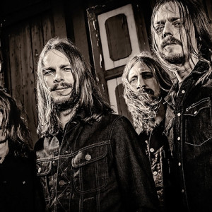 Small talk: vieraana Axel Sjöberg (Graveyard)