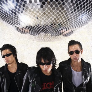 Small talk: vieraana Guitar Wolf