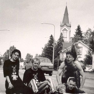 #2 Noitalinna Huraa! – Järvellä (1986)