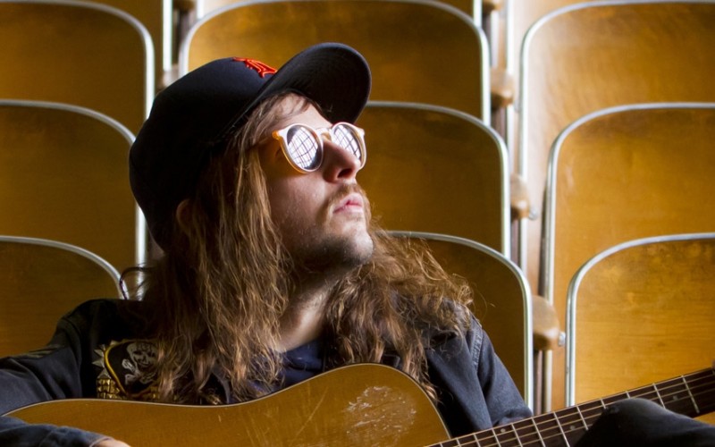 Small talk: vieraana Kyle Thomas (King Tuff)