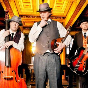 Leavings-orkesteri – Arpapeliä