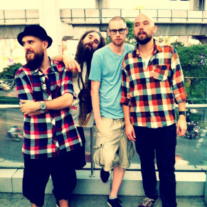 Small Talk: vieraina Looptroop Rockers