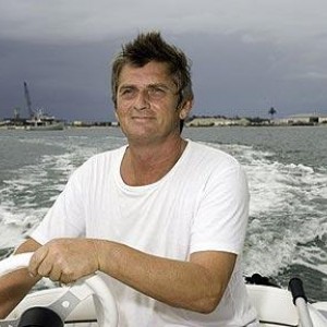 Vitun lafka! – Kuusi keskisormea ja yksi ruuvimeisseli levy-yhtiöille