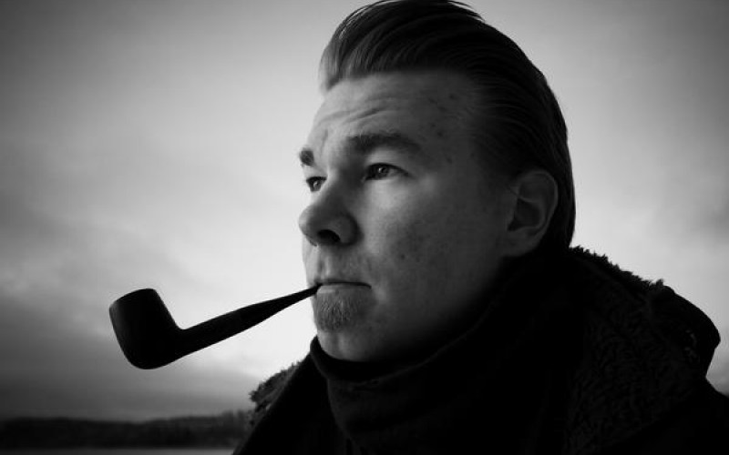 Turistikierros Isolla kirkolla – yksitoista laulua Helsingin kaduista