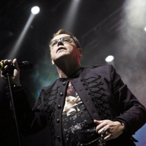 Pois Facebookista – seitsemän esimerkkiä nettikappaleiden kirouksesta