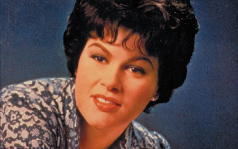 #4 Patsy Cline – I Fall to Pieces (1961)