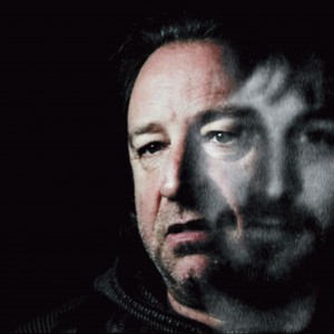 Small talk: vieraana Peter Hook