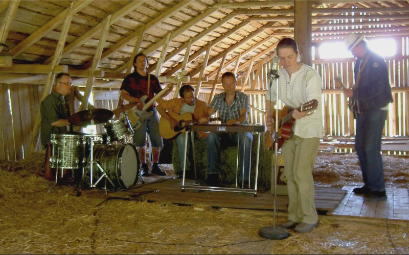 #17 Pienet Miehet – Painoton maa (albumi; 1990)
