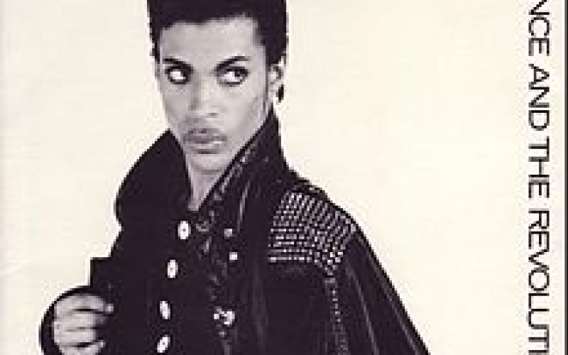 #16 Prince – Kiss
