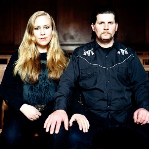 Small talk: vieraana Earth-yhtyeen Adrienne Davies