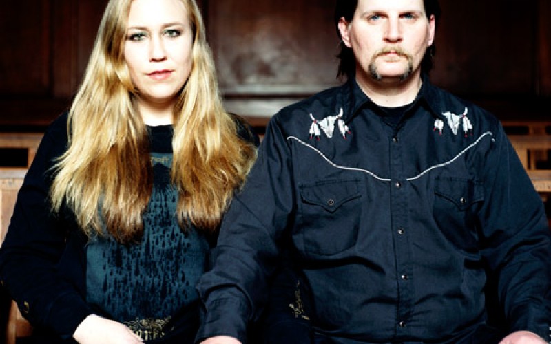 Small talk: vieraana Earth-yhtyeen Adrienne Davies