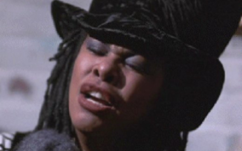 #20 Q Lazzarus – Goodbye Horses