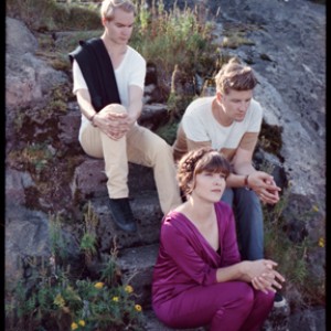 Maailmanensi-ilta: Reginan Unessa-musiikkivideo