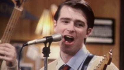 #9 Weezer – Buddy Holly