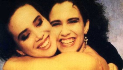 #23 Wendy & Lisa – Waterfall